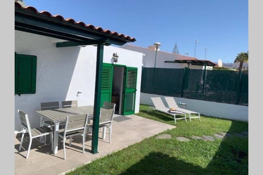 Renovated 2 Bedroom Bungalow In Playa Del Ingles Maspalomas  Bagian luar foto