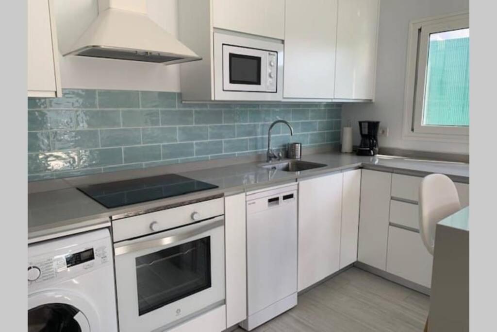Renovated 2 Bedroom Bungalow In Playa Del Ingles Maspalomas  Bagian luar foto